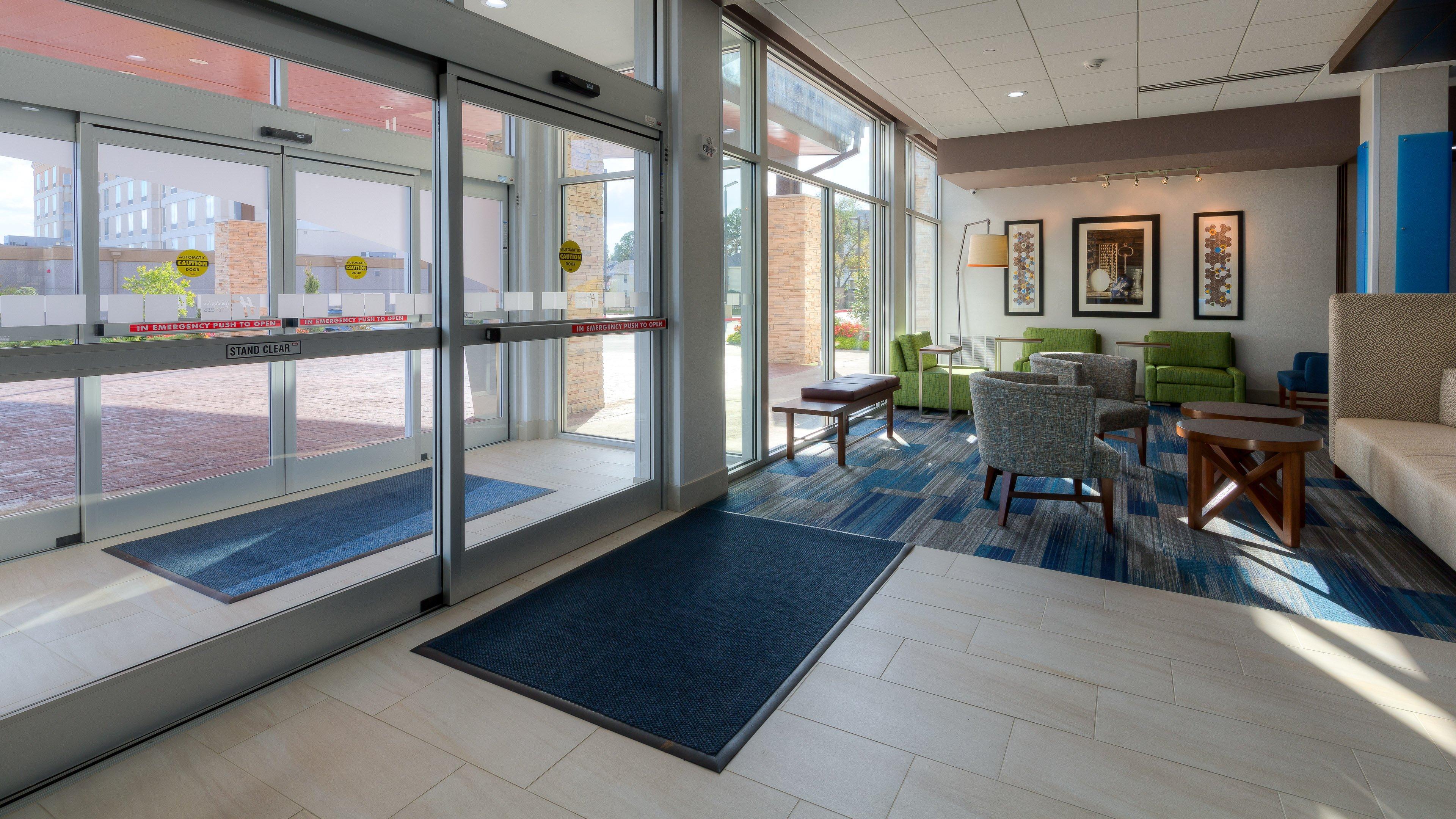 Holiday Inn Express & Suites Tulsa Midtown By Ihg Zewnętrze zdjęcie