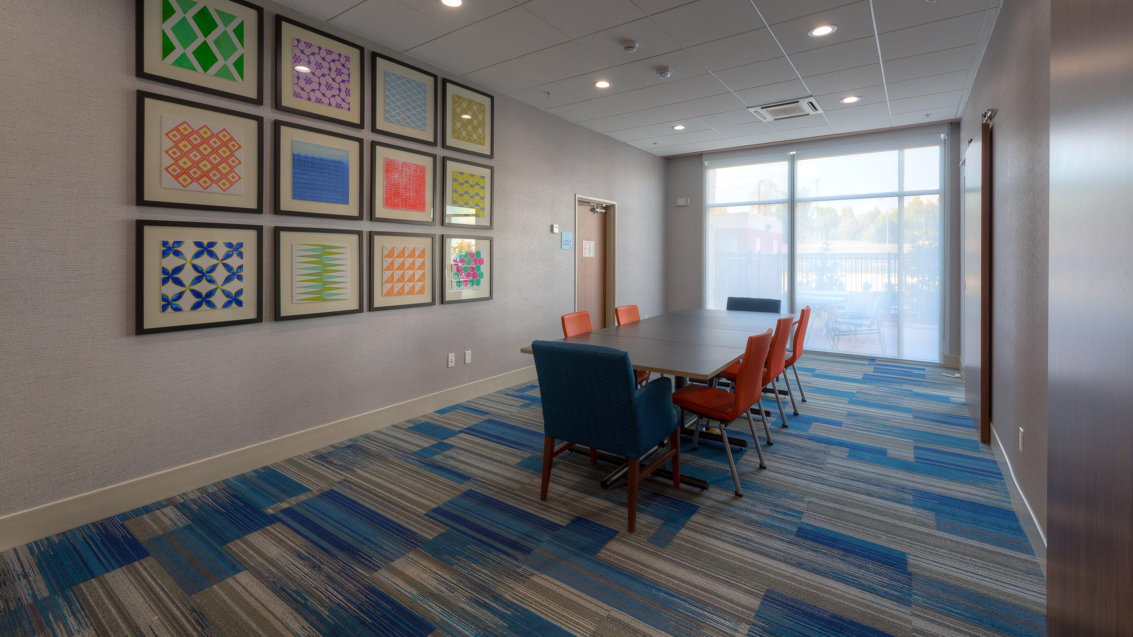 Holiday Inn Express & Suites Tulsa Midtown By Ihg Zewnętrze zdjęcie