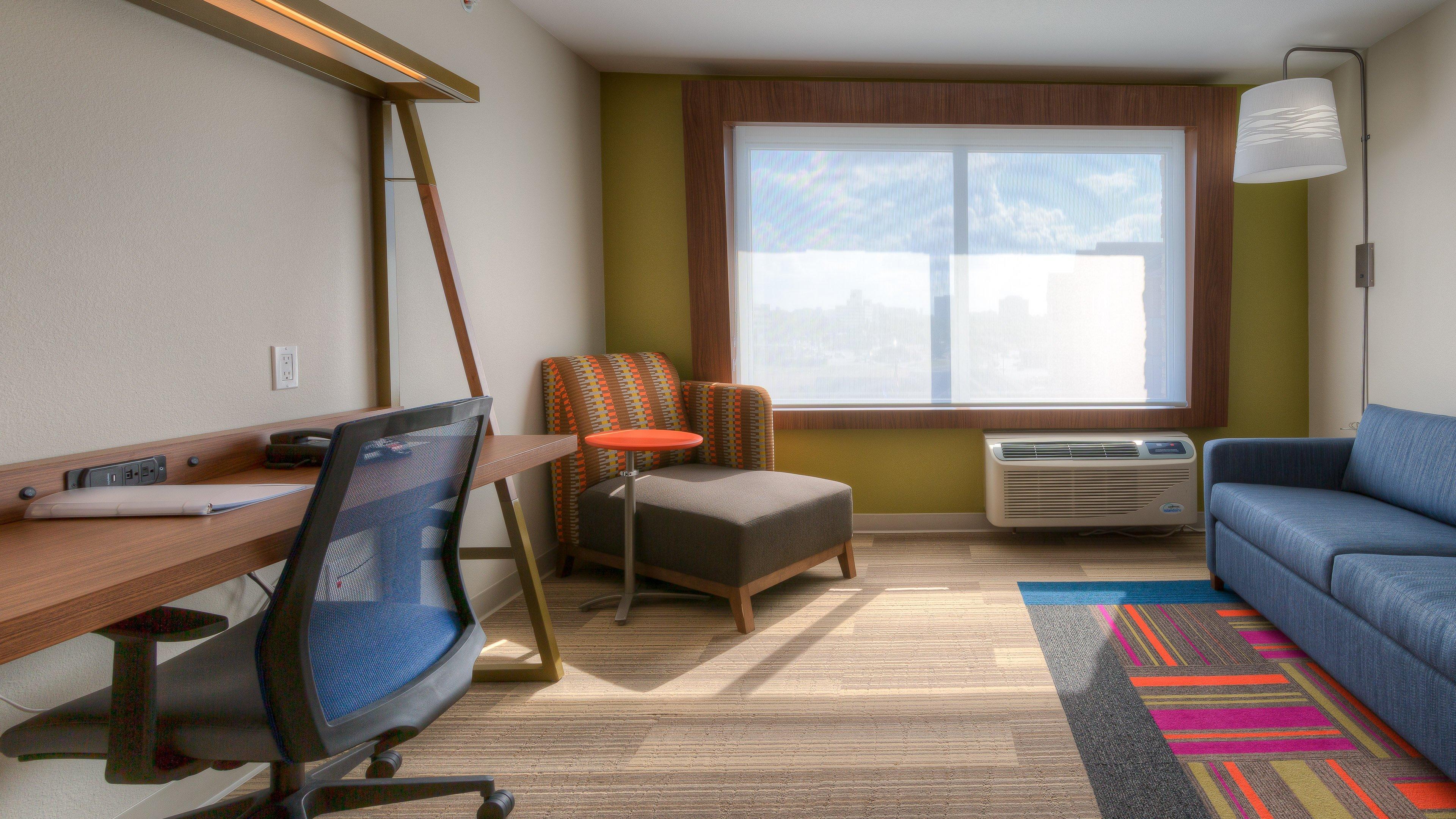 Holiday Inn Express & Suites Tulsa Midtown By Ihg Zewnętrze zdjęcie